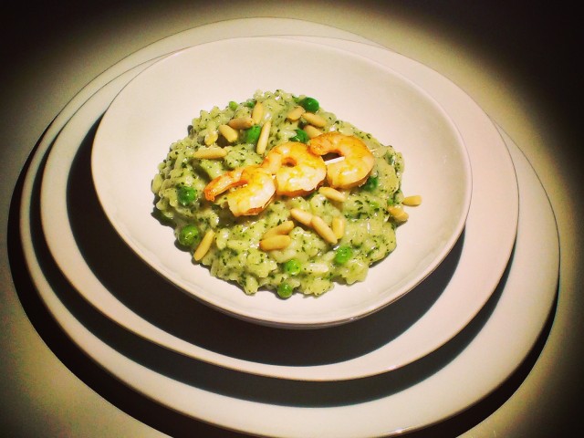 Green risotto with shrimps